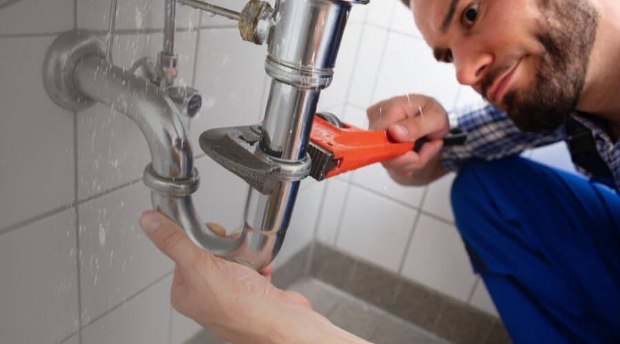 Professional same day plumber services in Redmon, IL